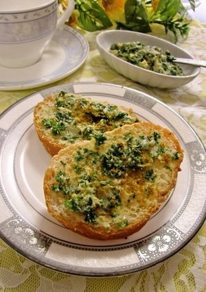 パセリ＆酒かすのカレー風味トースト-レシピのメイン写真