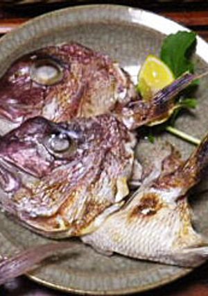 一人ご飯をちょっと豪華に小鯛のアラ焼き-レシピのメイン写真