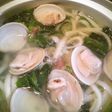 めんつゆでハマグリとわかめのうどん