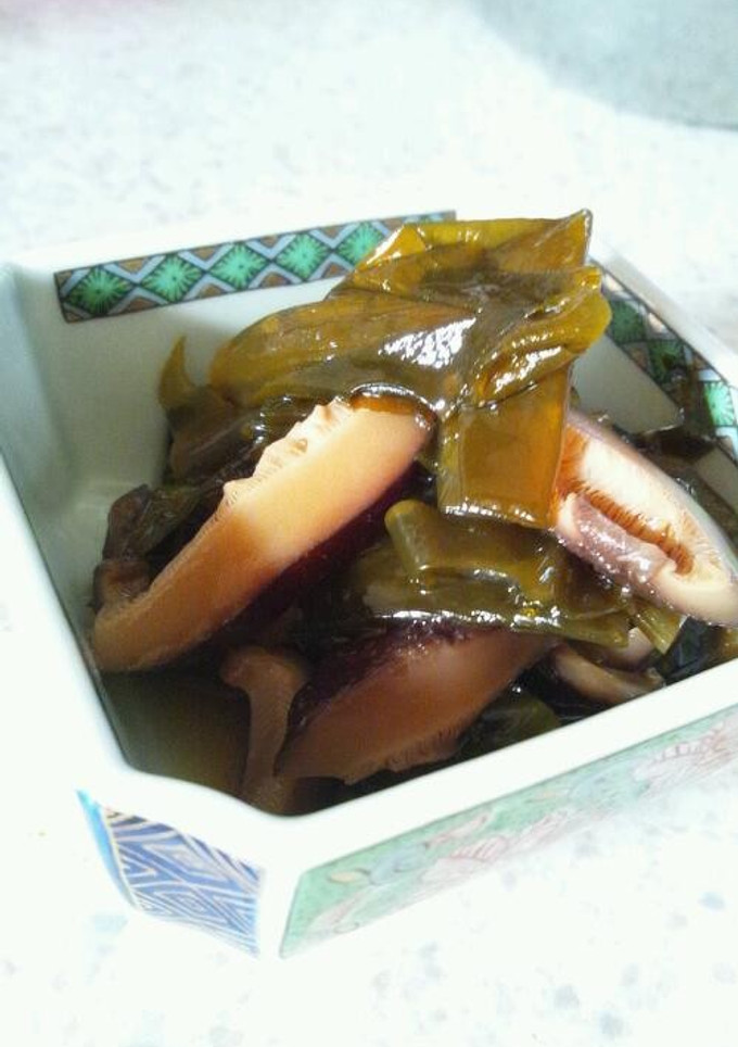 生茎ワカメと干し椎茸の佃煮-レシピのメイン写真