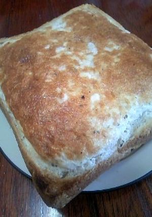ふわっふわ！ツナと卵白の焼きトースト-レシピのメイン写真