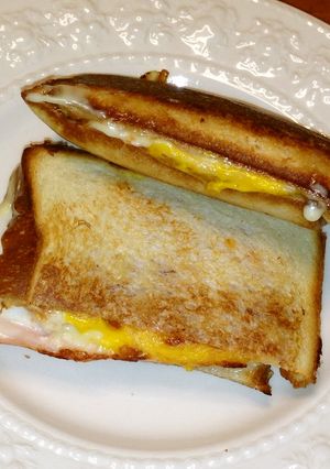 バウルーでホットサンド-レシピのメイン写真