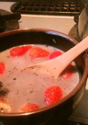 いちご大福気分♥いちご豆乳お汁粉-レシピのメイン写真