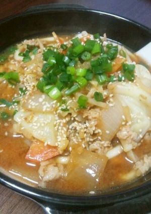 だしがうまい！野菜たっぷりみそうどん-レシピのメイン写真