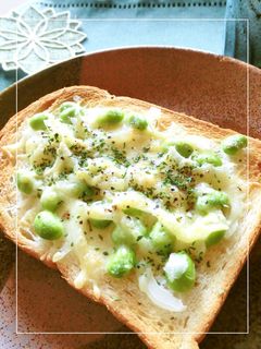 枝豆×玉葱 ガーリック風味トースト-レシピのメイン写真