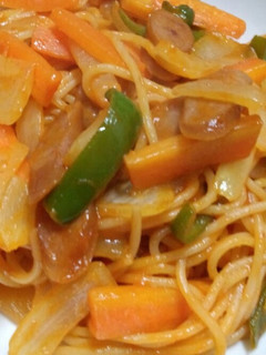 隠し味にキムチの素!ナポリタン-レシピのメイン写真