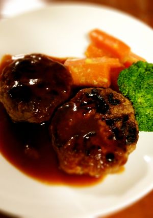 簡単おいしいハンバーグ-レシピのメイン写真