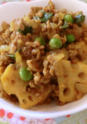 お弁当にも♪蓮根のカレーそぼろ煮-レシピのメイン写真