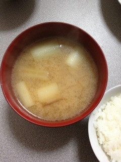 ごま油で!彼氏も絶賛♪白ネギの味噌汁-レシピのメイン写真