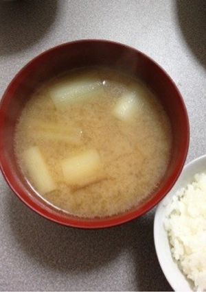 ごま油で！彼氏も絶賛♪白ネギの味噌汁-レシピのメイン写真