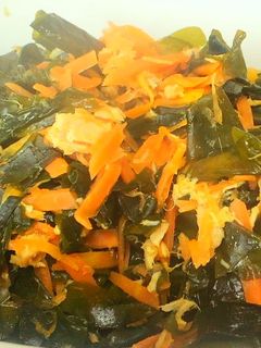 給食の味☆わかめとツナとにんじんの炒め物-レシピのメイン写真