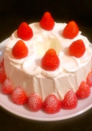 春のティータイムに苺のエンジェルケーキ-レシピのメイン写真