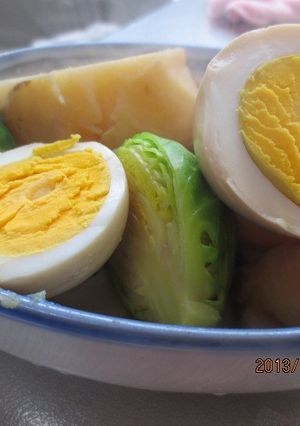 芽キャベツ、ちくわ、ゆで卵の煮物-レシピのメイン写真