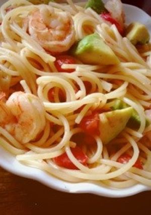海老アボカド・生トマトのアンチョビパスタ-レシピのメイン写真