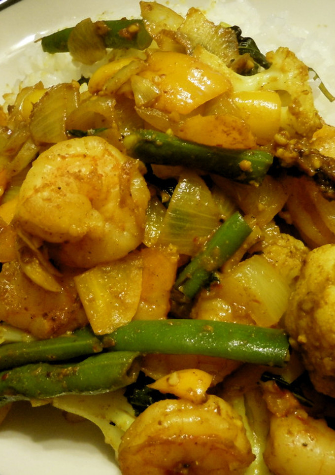 タイ風エビと野菜のバジルカレー炒め-レシピのメイン写真