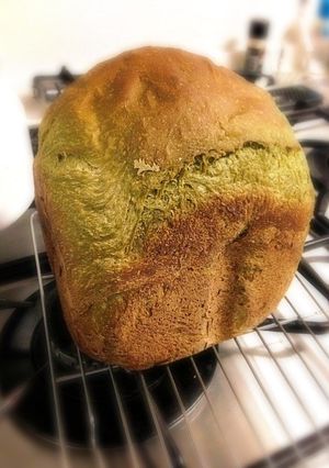 濃い緑のふわっふわ抹茶食パン(HB)-レシピのメイン写真