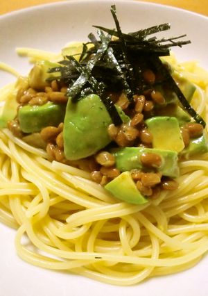 簡単！さっぱり！アボカド納豆パスタ-レシピのメイン写真