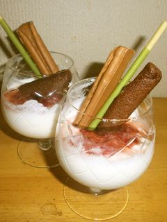 苺ヨーグルトパフェ-レシピのメイン写真