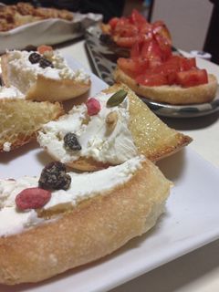 ブルスケッタ 蜂蜜クリームチーズ-レシピのメイン写真