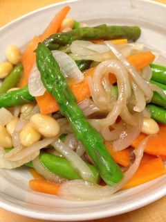 新玉ねぎとアスパラと大豆のサラダ-レシピのメイン写真