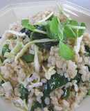 農ｶﾌｪ便り～茎レタスと山クラゲの炒飯