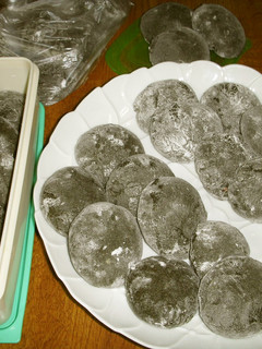 餅つき機でつくヨモギ餅-レシピのメイン写真