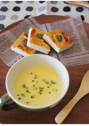 そら豆とベーコンのフォカッチャ-レシピのメイン写真
