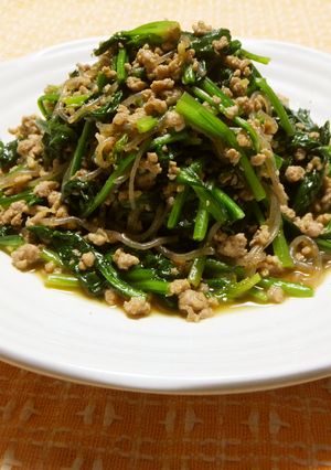 法蓮草と豚ひき肉と糸こんにゃくの炒め物-レシピのメイン写真