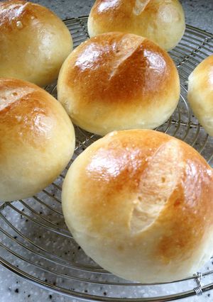 手ごねテーブルロール-レシピのメイン写真