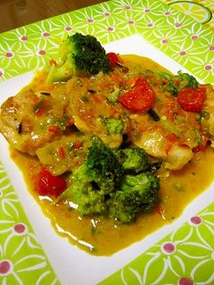 野菜も一杯♪カレー風味の鶏肉のクリーム煮-レシピのメイン写真