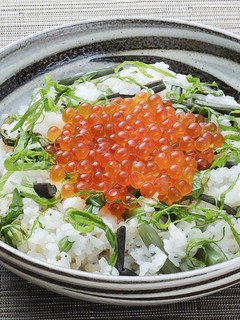 イクラ山菜寿司-レシピのメイン写真