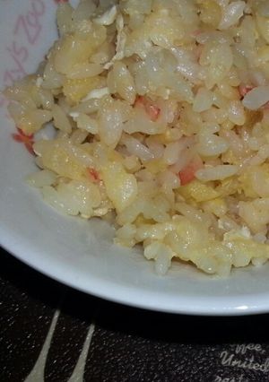 娘も喜ぶ♬簡単カニカマ卵炒飯!-レシピのメイン写真