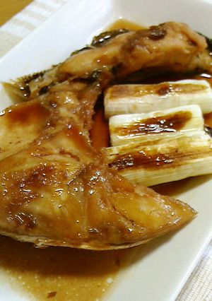 カンパチカマの煮付け・焼きネギ添え-レシピのメイン写真