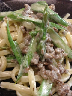 アスパラと豚挽肉のクリームパスタ-レシピのメイン写真