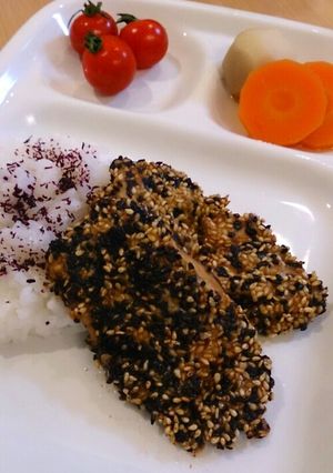 コクうま美味♪鶏むね肉のゴマ焼き-レシピのメイン写真