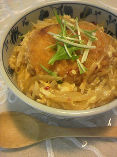 ひとりご飯*コロッケ丼。-レシピのメイン写真