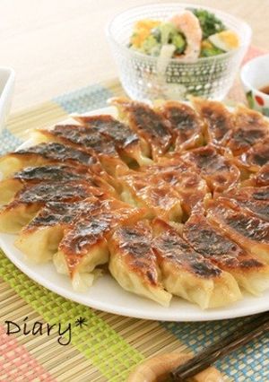 セロリ嫌いでも食べられる？セロリ餃子♡-レシピのメイン写真