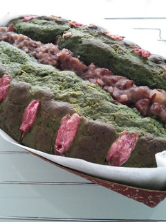 卵・油なし♪春の桜抹茶小豆パウンド♪-レシピのメイン写真