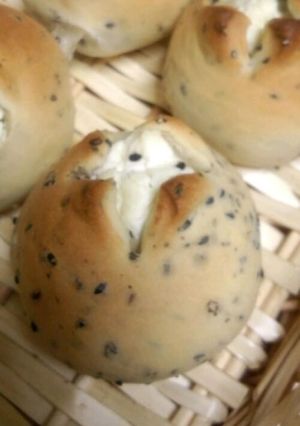 プチパン*チーズ黒ゴマ!-レシピのメイン写真
