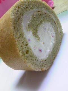 抹茶とホワイトチョコのロールケーキ-レシピのメイン写真