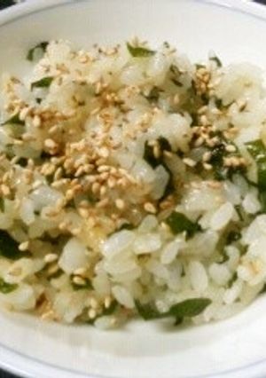 味覇でわかめご飯～簡単、混ぜるだけ-レシピのメイン写真