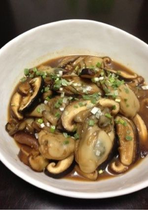 牡蠣と椎茸の韓国風コチュジャン炒め-レシピのメイン写真