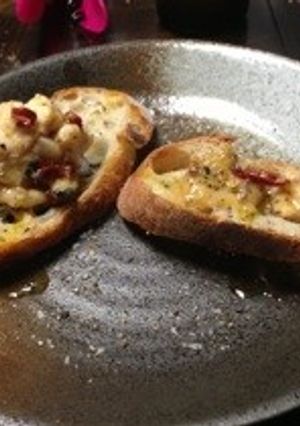 ブルスケッタ？雲丹-レシピのメイン写真