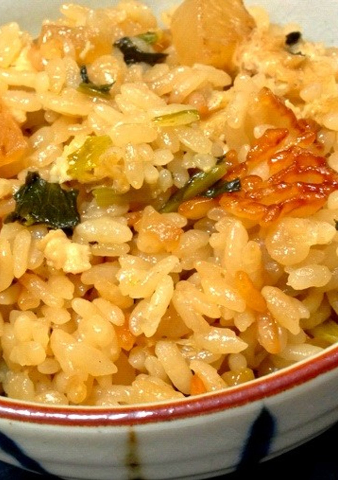 お焦げが♡大根と葉入りの炊き込みご飯-レシピのメイン写真