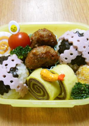 キャラ弁に♪ハサミで簡単☆レースおにぎり-レシピのメイン写真