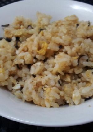 塩昆布とゴマのチャーハン-レシピのメイン写真