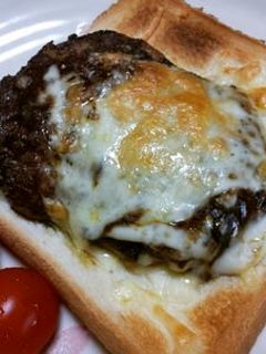 ハンバーグトースト-レシピのメイン写真