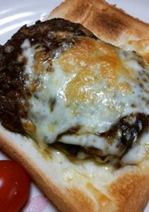 ハンバーグトースト-レシピのメイン写真