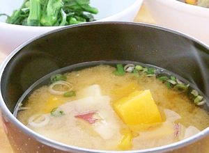 かぼちゃとさつまいもみそ汁～ほんのり甘い-レシピのメイン写真