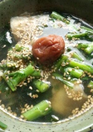 わかめスープで即席せんべい汁-レシピのメイン写真